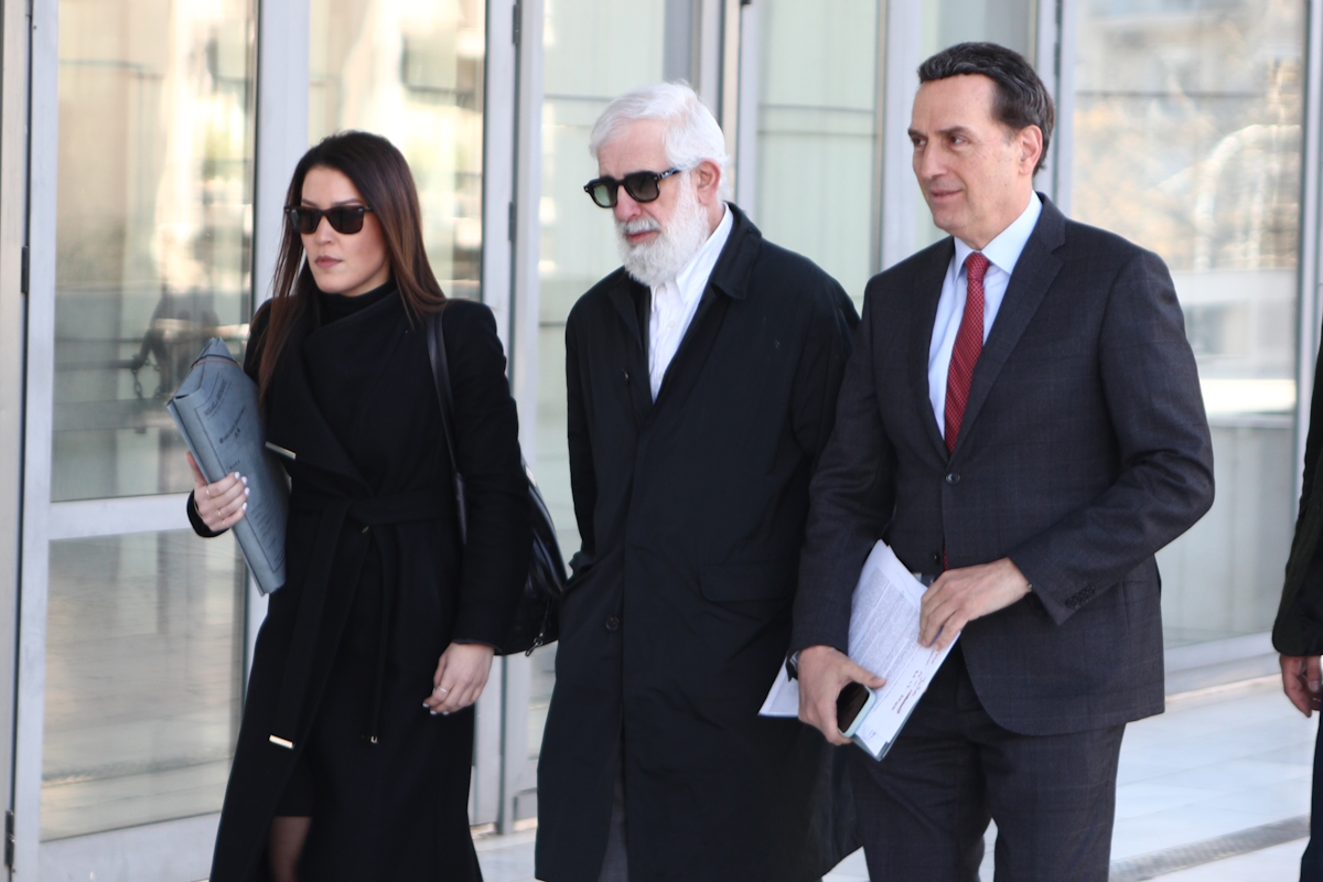 Πέτρος Φιλιππίδης